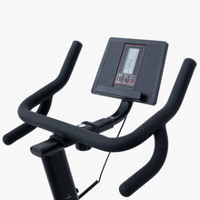 Carica l&#39;immagine nel visualizzatore di Gallery, Indoor Cycle JK524 JK Fitness