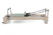 Carica l&#39;immagine nel visualizzatore di Gallery, Reformer in Legno di Quercia Naturale PTX 5000 Green Tea Liveness