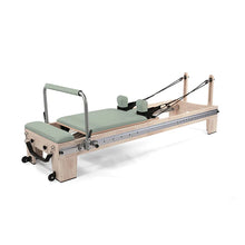 Carica l'immagine nel visualizzatore di Gallery, Reformer in Legno di Quercia Naturale Full Track PTX 5500 Green Tea Liveness