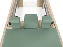 Carica l&#39;immagine nel visualizzatore di Gallery, Cadillac Reformer in legno di quercia naturale PTX 6000 Green Tea Liveness