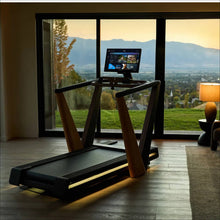 Carica l'immagine nel visualizzatore di Gallery, Tapis Roulant ULTRA 1 NordicTrack