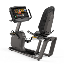 Carica l&#39;immagine nel visualizzatore di Gallery, Recumbent Bike R50 Matrix - Console XUR