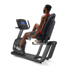 Carica l&#39;immagine nel visualizzatore di Gallery, Recumbent Bike R50 Matrix - Console XR